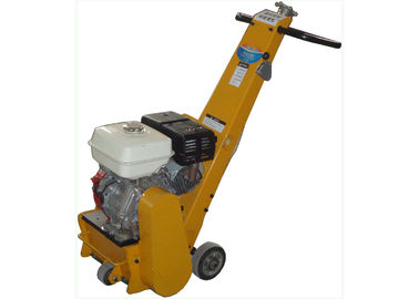 फुटपाथ की मरम्मत के लिए गहरी समायोजन 13.5HP इंजन तल Scarifying मशीनरी
